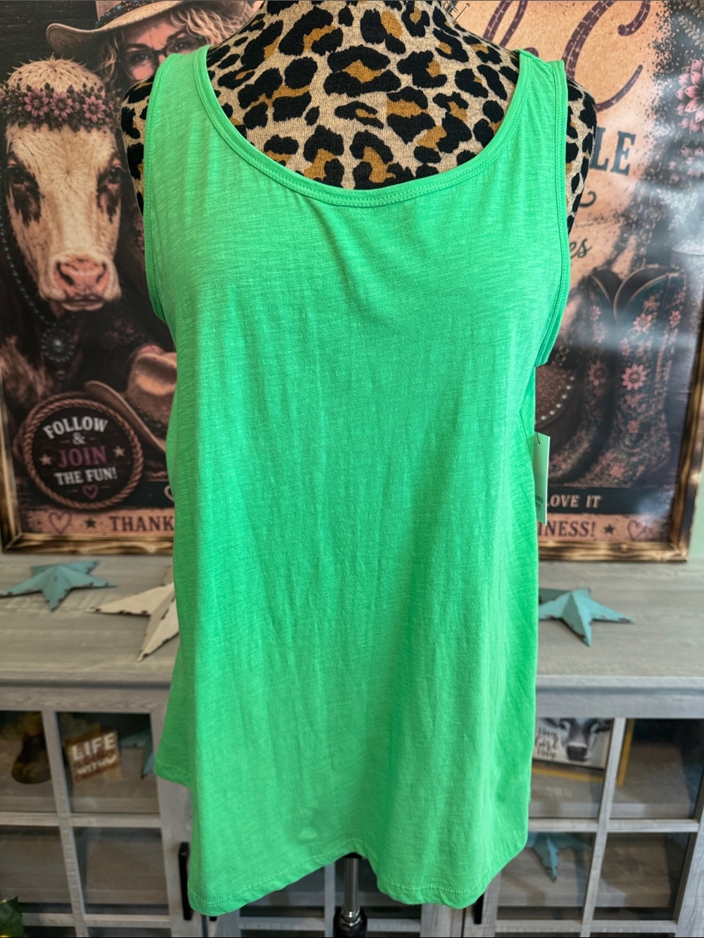 NWT Crown & Ivy Women's Sleeveless Scoop Neck Tank Top - Green Sz Large